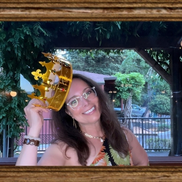 Meet your Posher, Louisa - Picture 5 of 6